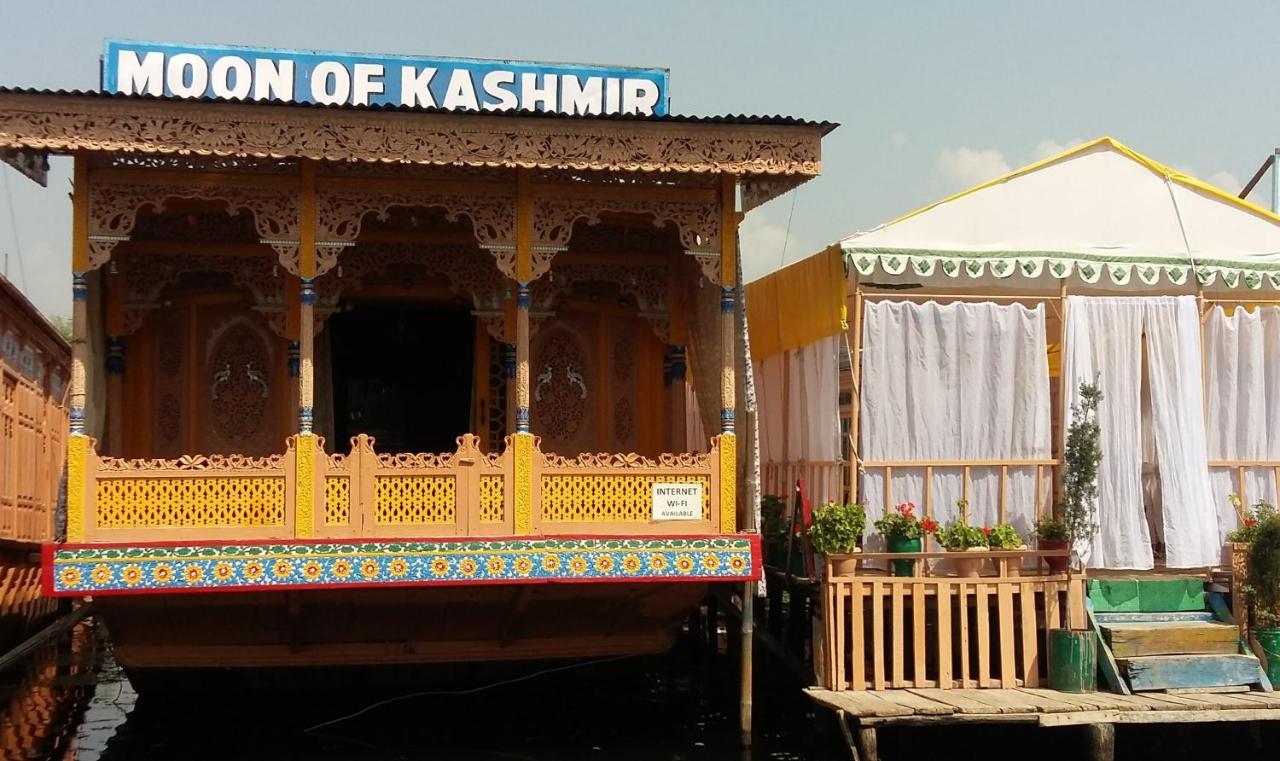 Houseboat Moon Of Kashmir Ξενοδοχείο Σριναγκάρ Εξωτερικό φωτογραφία